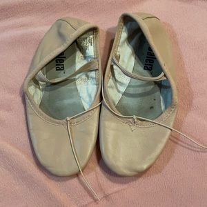 Size 4.5 girls Ballet shoes